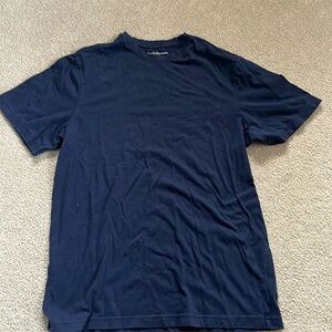 Men’s Croft and barrow tee shirt size small navy blue